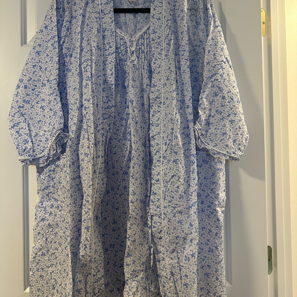 Miss Elaine Matching Gown and Robe